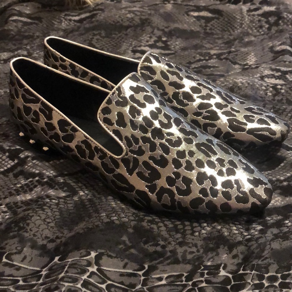 Marc Fisher Leopard Flats